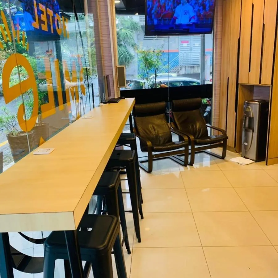 Smile Hotel Selayang Point Batu Caves